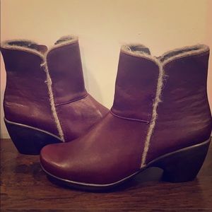 Naot low heel boot size 39